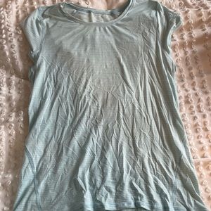 Lulu lemon workout shirt